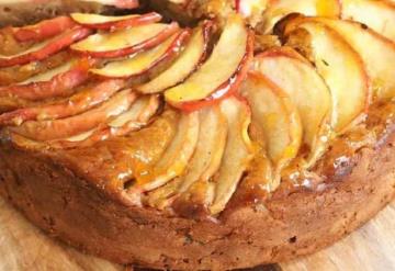 Prepara un delicioso pastel de avena con manzana