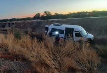 Camioneta del IMSS se accidenta con 19 pacientes en Sonora