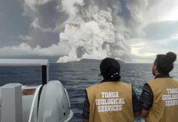 Periodista cuenta lo que vivió en la erupción en Tonga