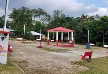 Remodernizan recreativo de la ranchería Melchor Ocampo en Macuspana con acciones de pintura, alumbrado y limpieza