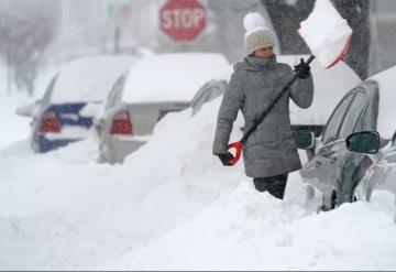 Más de 120 mil personas se encuentran sin luz en EU por tormenta invernal; cancelan más de 3 mil vuelos