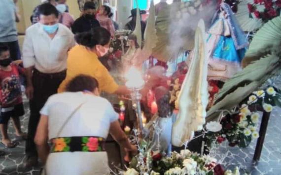 Al ritmo de la tambora, cuetes, así como el chorote y los dulces tradicionales, celebran a la Virgen de la Candelaria