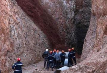 Rescatan muerto al niño Rayan, atrapado cinco días en el fondo de un pozo en Marruecos.