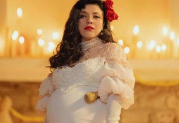 ¡Mon Laferte se convierte en mamá!; conoce el nombre de su bebé