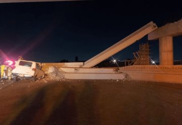 Colapsa puente en la autopista México-Pachuca