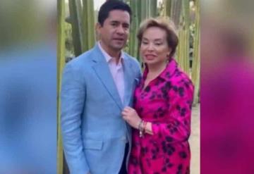 Elba Esther y su novio de 36 años de edad se casan en Oaxaca