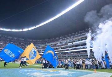 Arturo Olivé, director de la NFL en México asegura que No hay estadios grandes  en el país.