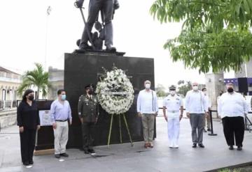 Colocan ofrenda floral por el 191 Aniversario Luctuoso del General Vicente Guerrero Saldaña