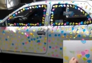 Ella sólo quería ser romántica, mujer arruina coche de su esposo al llenarlo con Post It