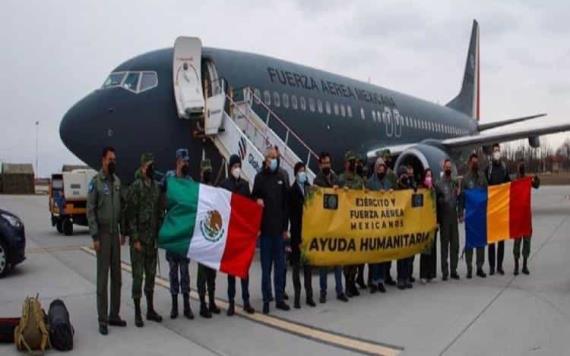 Llega avión con mexicanos evacuados a Rumania