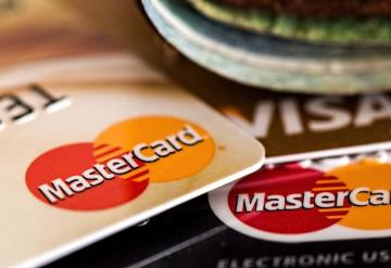 Visa y MasterCard detienen operaciones en Rusia