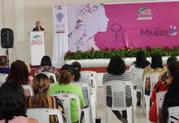 Conmemoran en Jalapa el 8M y reconocen a mujeres destacadas