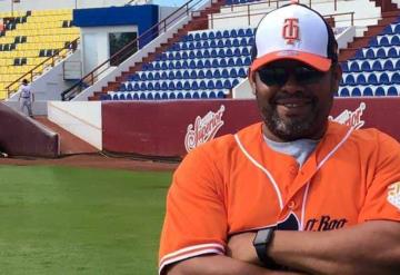 El tabasqueño Carlos Sievers nuevo coach de bateo de los Diablos Rojos del México