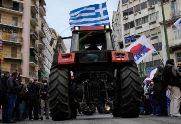 Elevados precios de combustibles avivan las protestas en Europa