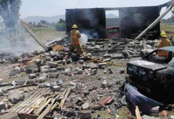 Tres hombres resultan lesionados tras explosión de polvorín en Tultepec, Estado de México