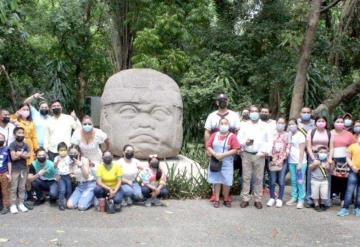 Derechohabientes del ISSET visitan sitios turísticos de Villahermosa