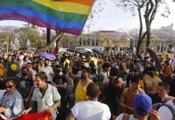 Jalisco aprueba el matrimonio igualitario y prohíbe las terapias de conversión