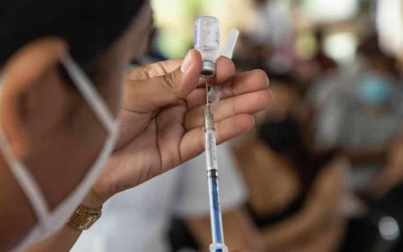 Se llevaron a cabo jornadas de vacunación contra el Covid-19 en municipios de Comalcalco y Huimanguillo