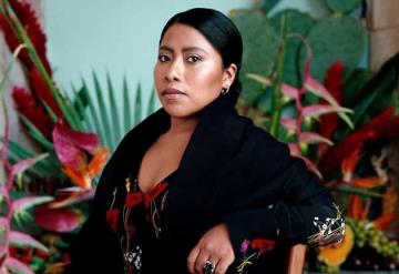 Conductores aseguran que Yalitza Aparicio no es maestra; su título no aparece en la SEP