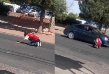 Video Captan a jovencita en estado inconsciente en Durango; se aventó contra los autos en medio de una avenida