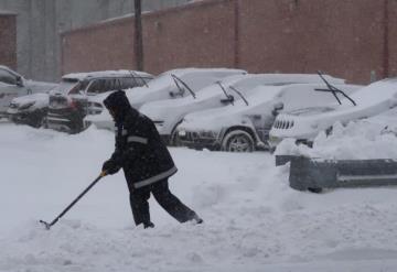 Estados Unidos es azotado por tormenta de nieve en plena primavera