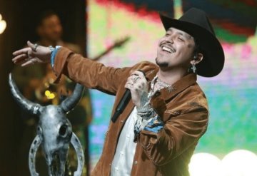 Christian Nodal se muda a Los Ángeles para vivir tranquilo y con lujos