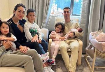 Finalmente con nosotros: Cristiano Ronaldo y Georgina presentan a su hija