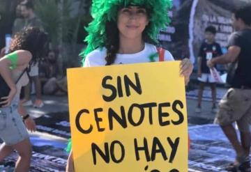 Realizan marchan en Cancún en protesta contra el Tren Maya