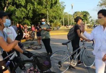 Yolanda Osuna Huerta dio el banderazo de salida a los participantes del 1er Paseo Familiar “movilizando Centro”