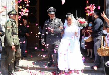 Mexicanos organizan boda con temática nazi en Tlaxcala