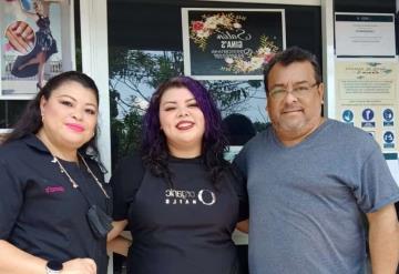 Conoce Roxina Paredes,  joven emprendedora que inspirada en su madre consiguió su propia estética 