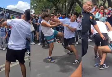 Profesor y alumno del IPN protagonizan pelea en plena vía pública