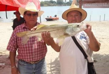 El nayarita Ignacio González termina en primer lugar el primer día del torneo con un Robalo de 8.065 kilogramos