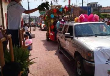 Asisten católicos a la enrrama de San Isidro Labrador en Comalcalco