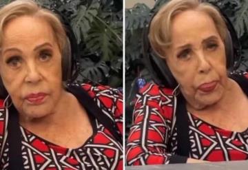 Silvia Pinal les saca la lengua a quienes no la quieren en el teatro y critican por su salud