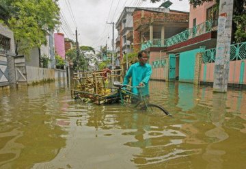 Inundaciones en India y Bangladesh dejan al menos 60 muertos