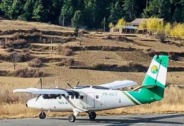 Avión con 22 pasajeros a bordo desaparece en Nepal