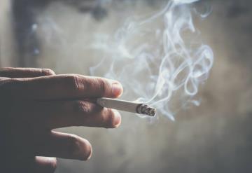 Proponen prohibir saborizantes a cigarros