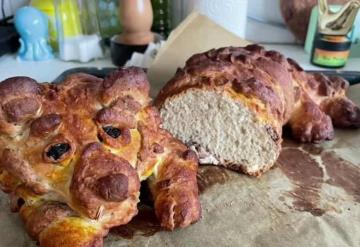 Mujer utiliza su creatividad para hacer pan con forma de animales desde la cocina de su casa