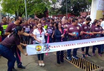 Ayuntamiento y Sutset dieron banderazo a la carrera atlética por el día del servidor público