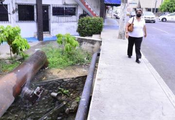 Agua potable termina en alcantarillas por mal uso de los ciudadanos