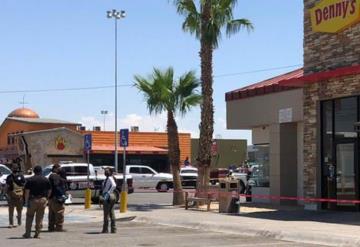 Pistoleros en segundos matan a 4  personas en restaurante de Ciudad Juárez