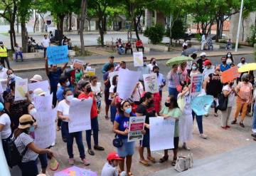 Protestan en contra de iniciativa que propone prisión a quien pretenda cambiar la orientación e identidad de género