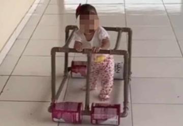 Video: Papá construye andadera a su bebé con tubos de PVC, no tenía dinero