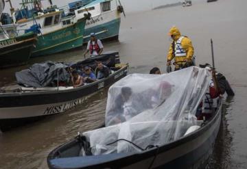 En Oaxaca, reportan árboles y postes caídos en Tuxtepec por huracán Bonnie