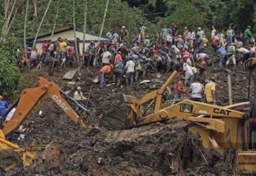 Deslizamiento de tierra en Colombia sepulta una escuela rural; deja niños atrapados