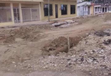 Reportan retraso en la construcción del drenaje y la pavimentación asfáltica en Nacajuca