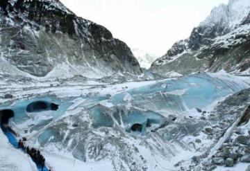 Deshielo de glaciares por cambio climático rediseña la frontera entre Italia y Suiza
