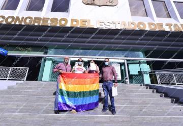 Dialogan en el Congreso del estado sobre las terapias de conversión de género