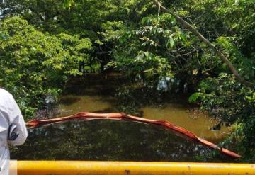 Un acto vandálico ocasionó una fuga de hidrocarburo en el río Platanar, perteneciente al municipio de Pichucalco